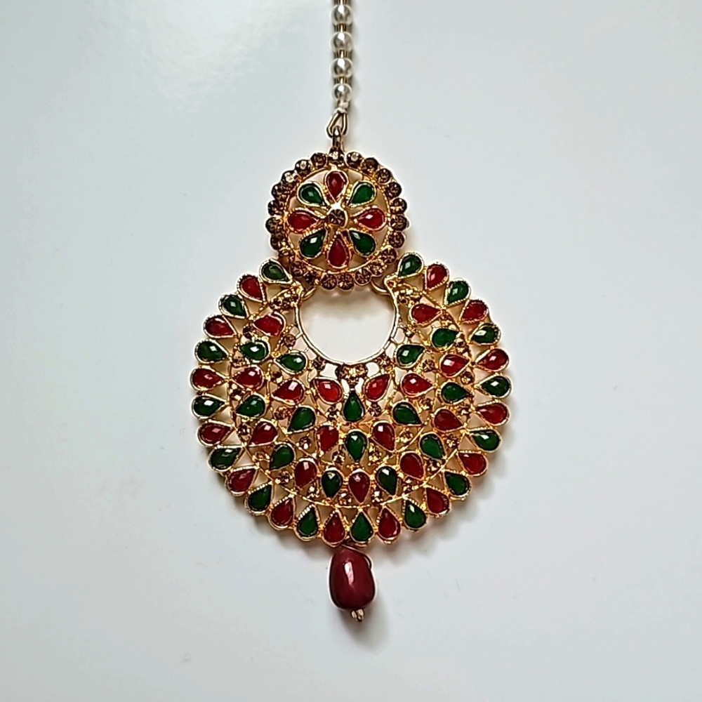 Indian teeka/headpiece